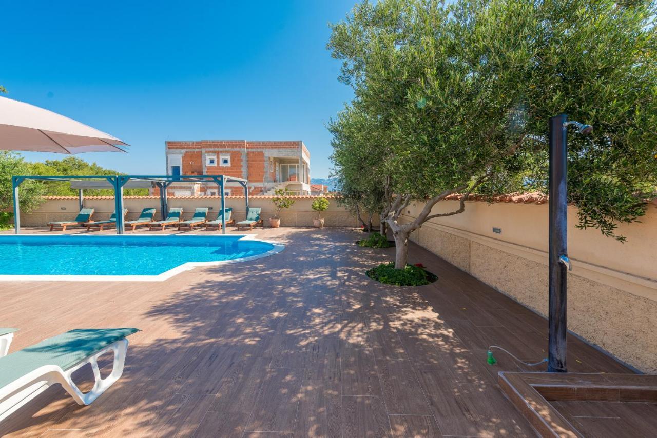 Villa Mare Apartments Vir Εξωτερικό φωτογραφία