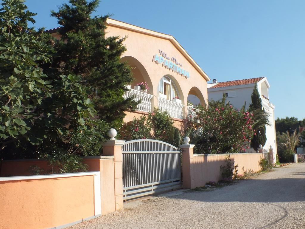 Villa Mare Apartments Vir Εξωτερικό φωτογραφία