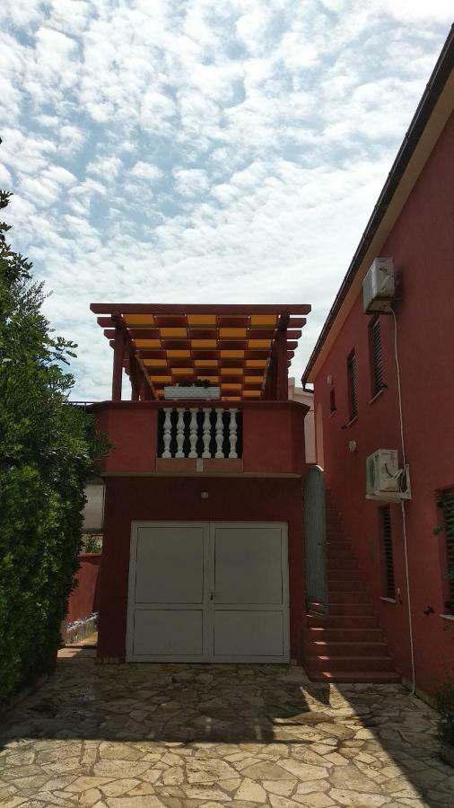Villa Mare Apartments Vir Εξωτερικό φωτογραφία